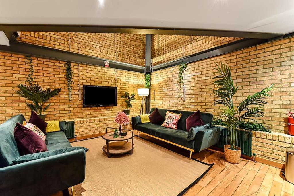 Spacious 2 Bed Urban Jungle Flat, Central London Exterior foto