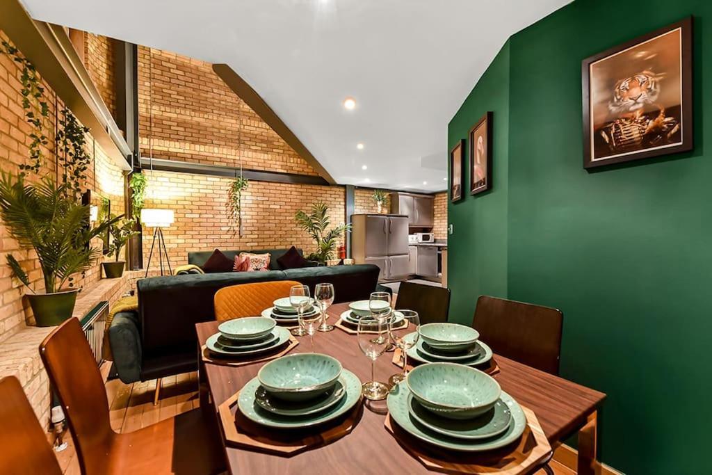 Spacious 2 Bed Urban Jungle Flat, Central London Exterior foto