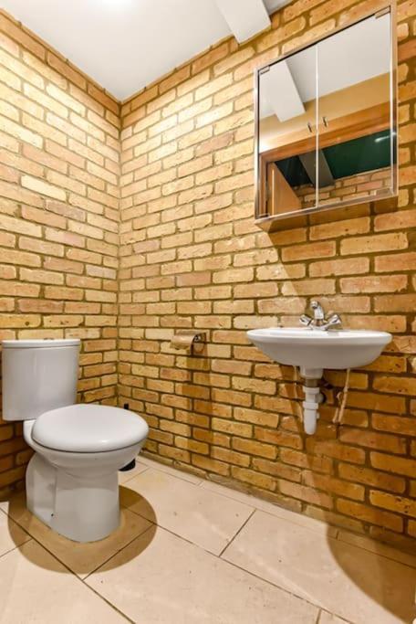 Spacious 2 Bed Urban Jungle Flat, Central London Exterior foto
